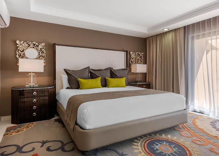 Wyndham Grand Cancun All Inclusive Resort & Villas